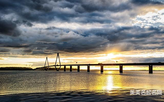 2025年小男孩中间带琳字的名字大全 2025年小男孩中间带琳字的名字大全