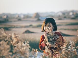 日字旁唯美阳光女孩名字大全推荐